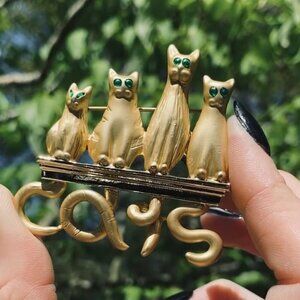 AJC 4 Golden Cats w. Green Eyes Matte Finish Brooch Pin